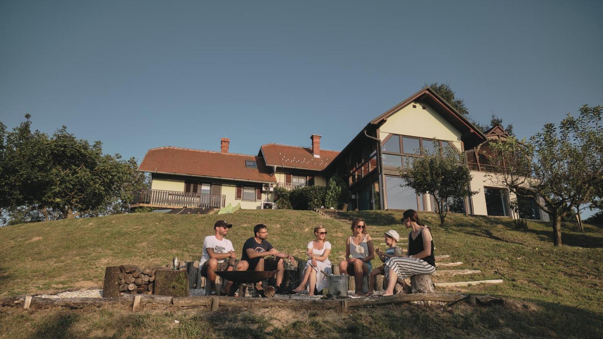 Holiday House Podhamer Marijan Ljutomer ภายนอก รูปภาพ